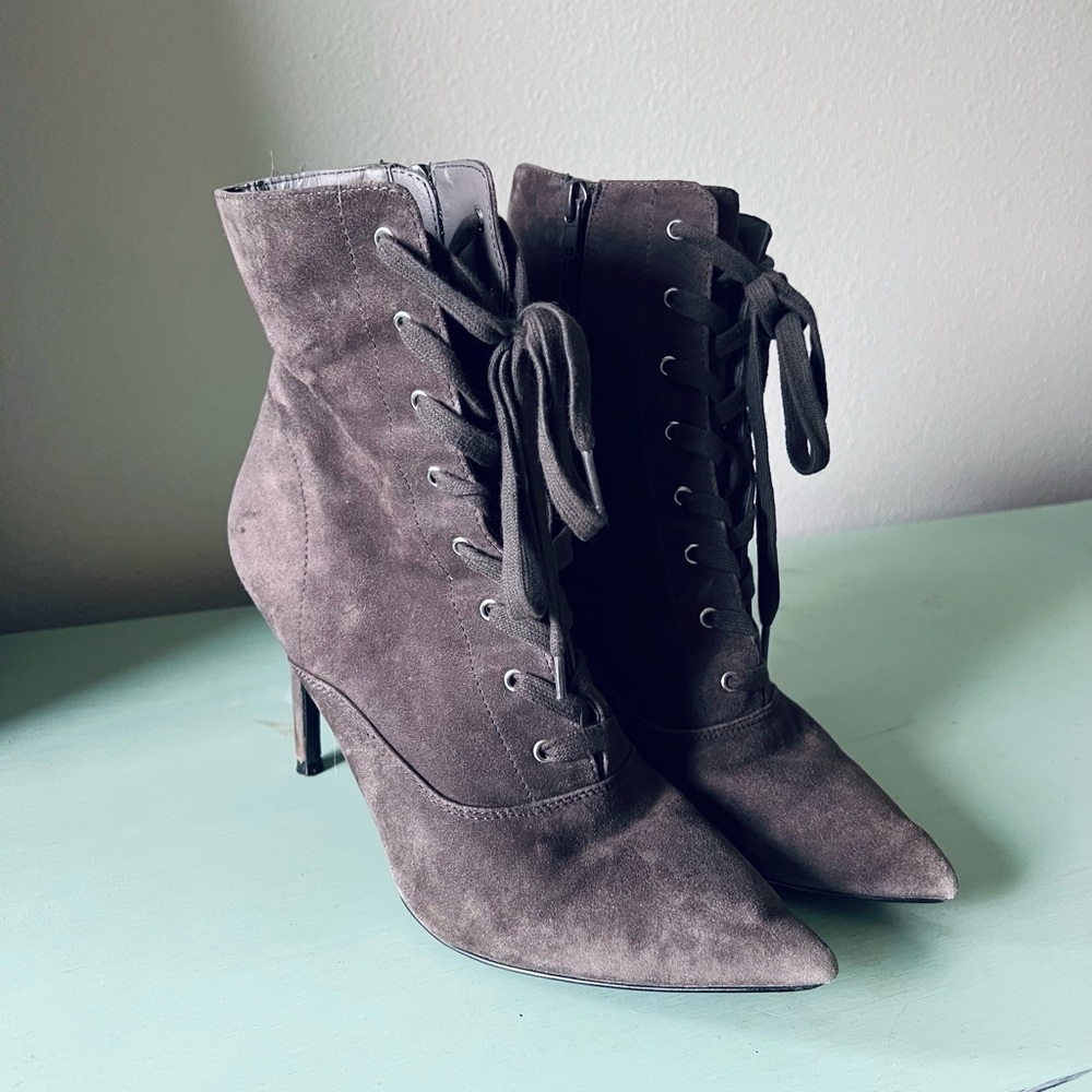 Steve Madden Boots. Size 9.
